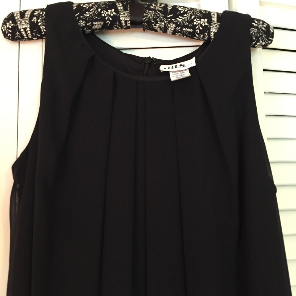 Sleeveless chiffon lined black dressy dress - Picture 1 of 8